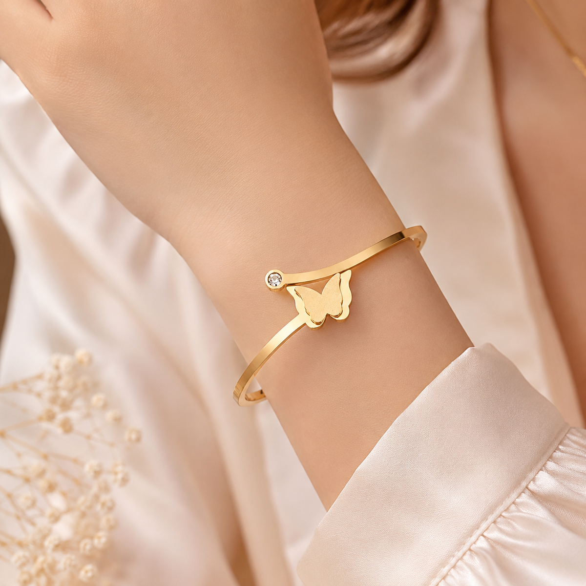 🦋 Golden Butterfly Grace Bangle